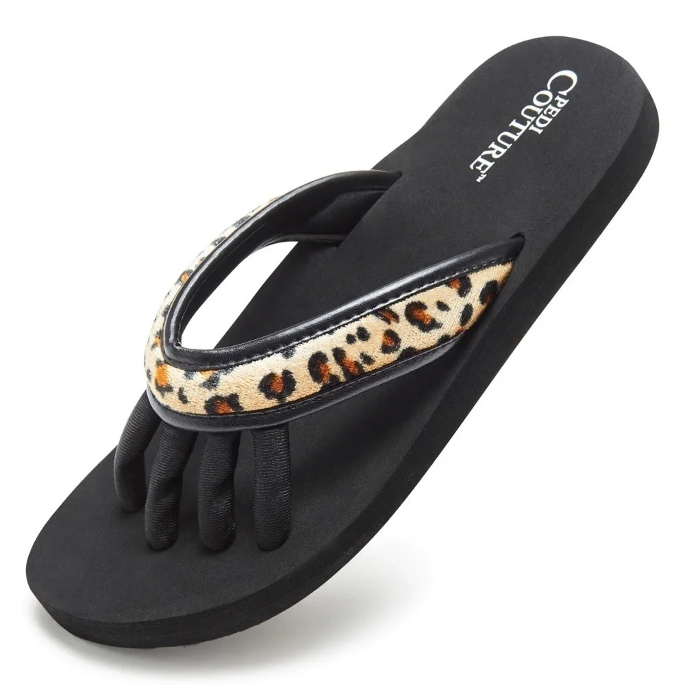 Pedi Couture leopard print pedicure sandals (S)